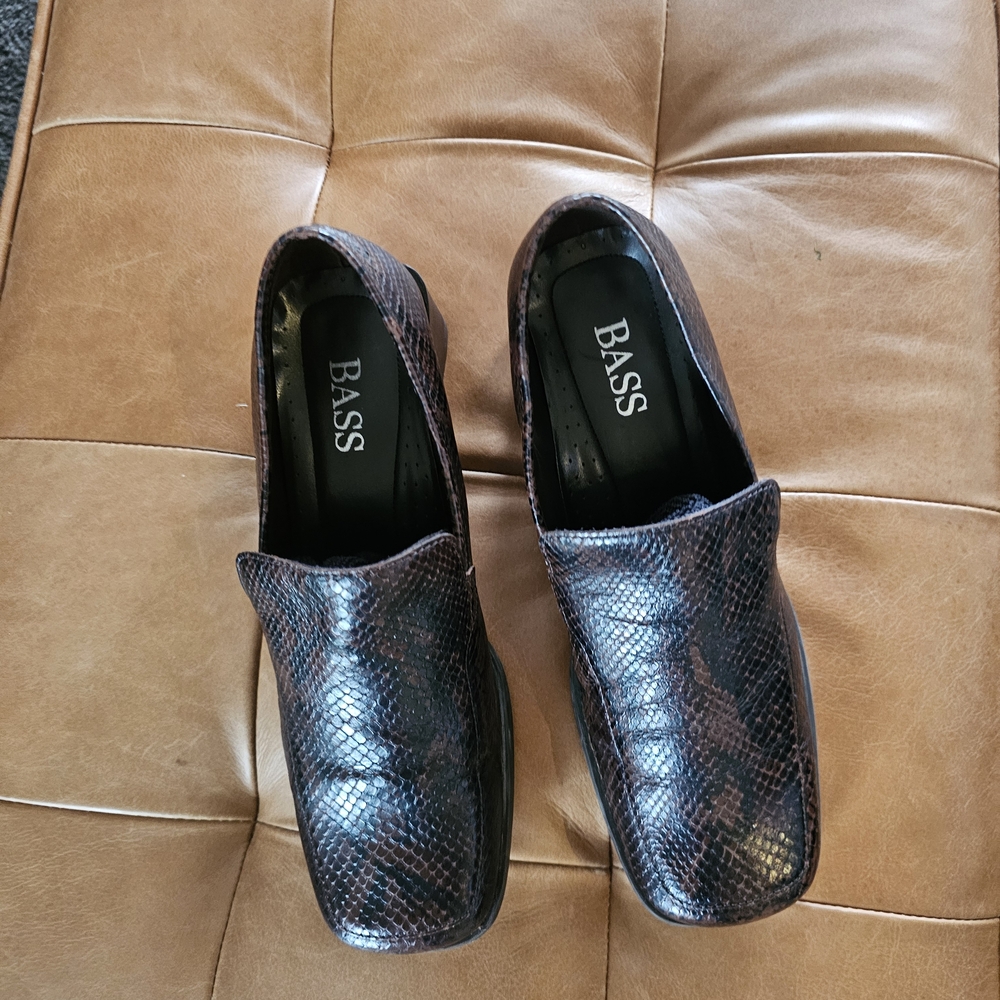 Bass Women's Leather Reptile Look  Loafers Brown On Brown